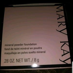 Mary Kay Mineral Powder Foundation Ivory 2